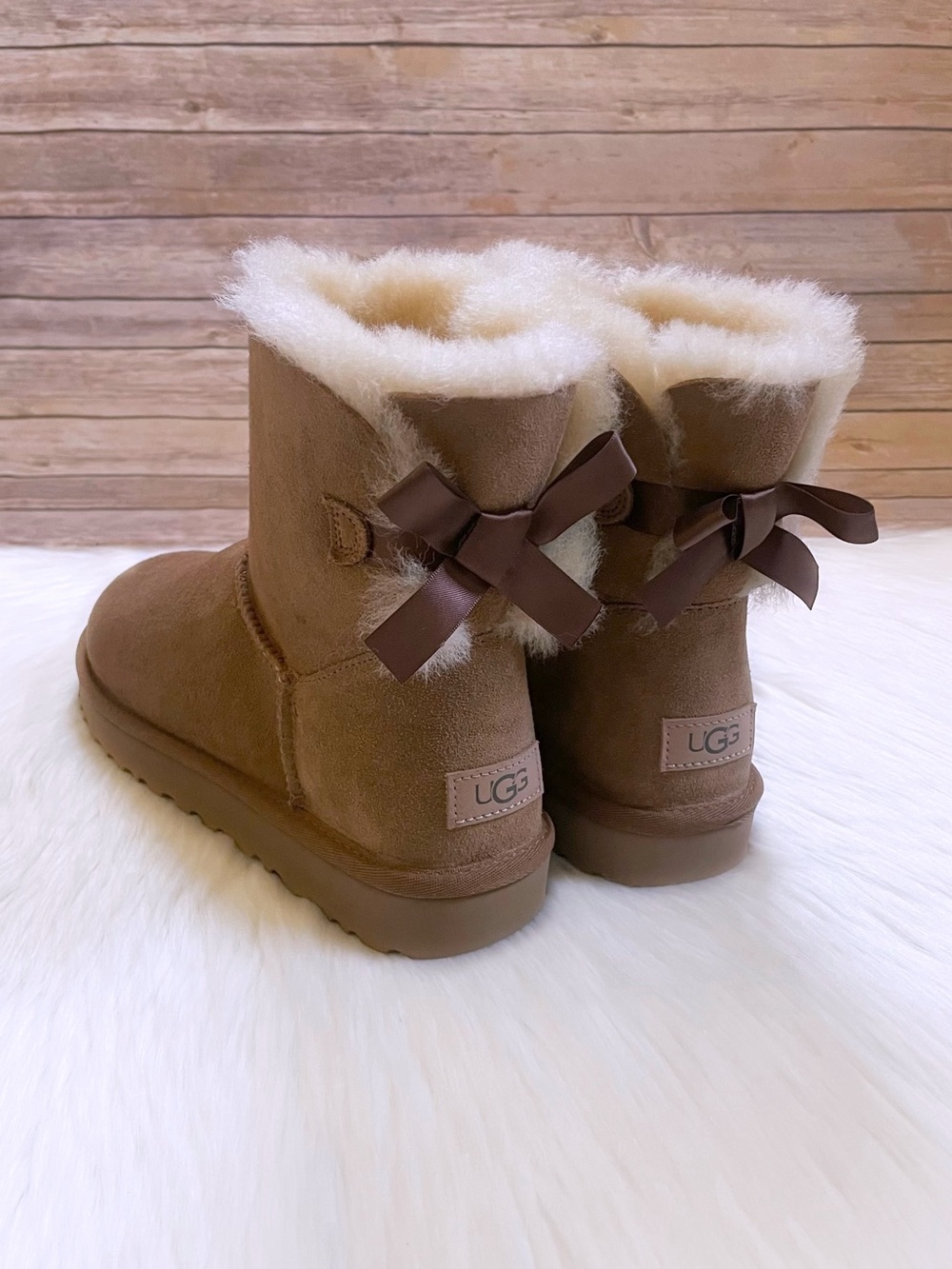 UGG Women’s Mini Bailey Bow II Chestnut Boots